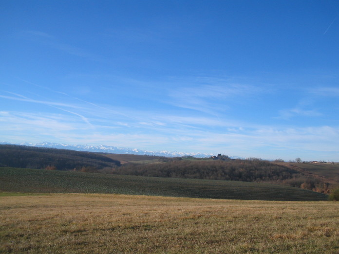 Panoramablick auf Pyrenäenkete