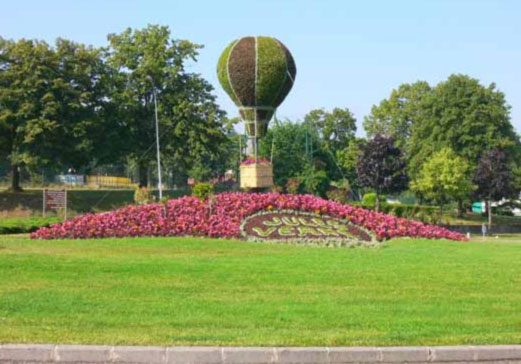 Hommage an Jules Verne in Aubergenville