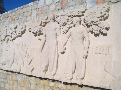 Ganze Familien waren unter den Opfern, hier Vater und Sohn bei der Résistance