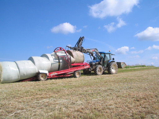 Heu/Silage einpacken, Traversères 12 mai 2007