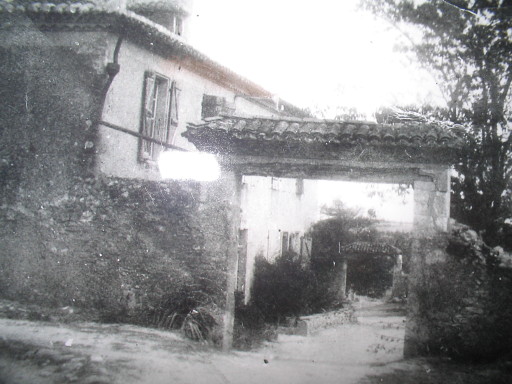 La Oueyte, Aufnahme 1942