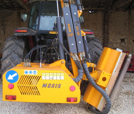 Debroussailleuse, Schlegelmäher am Schwenkarm