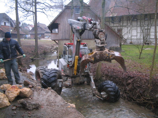 Bachverbauung Lyssbach, Hinter der 