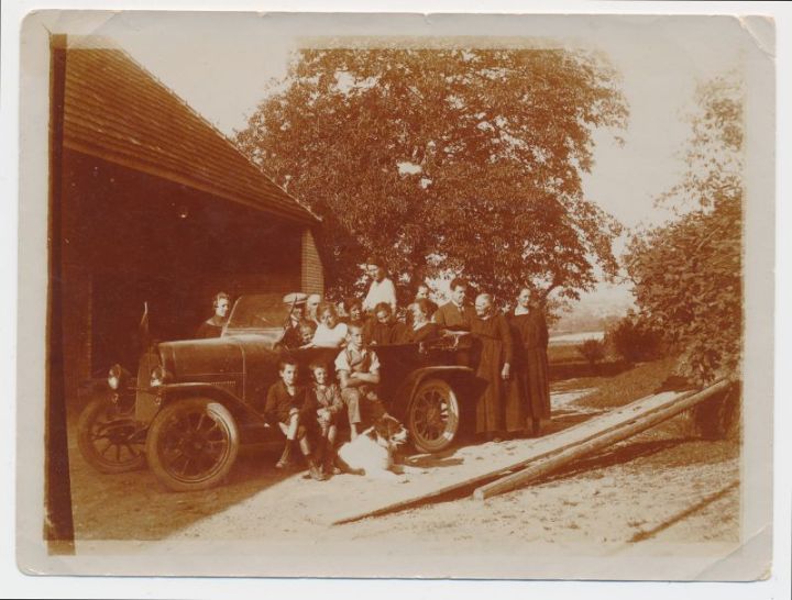 004_14_Otto_Röthlisberger_Erstes_Auto