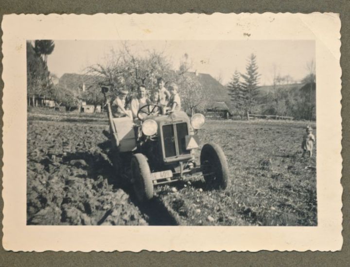 Kariertes_Album_Traktor