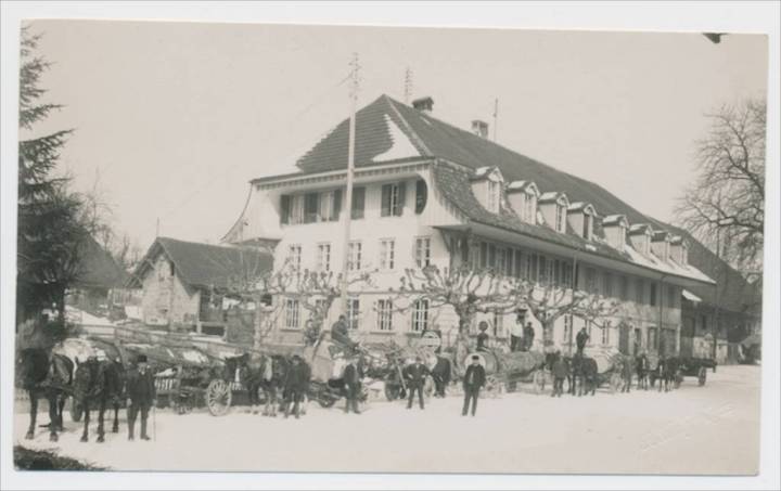 Restaurant_Bären_Grossaffoltern_Positiv_Max-Liniger_Leder-Etui 1.tiff